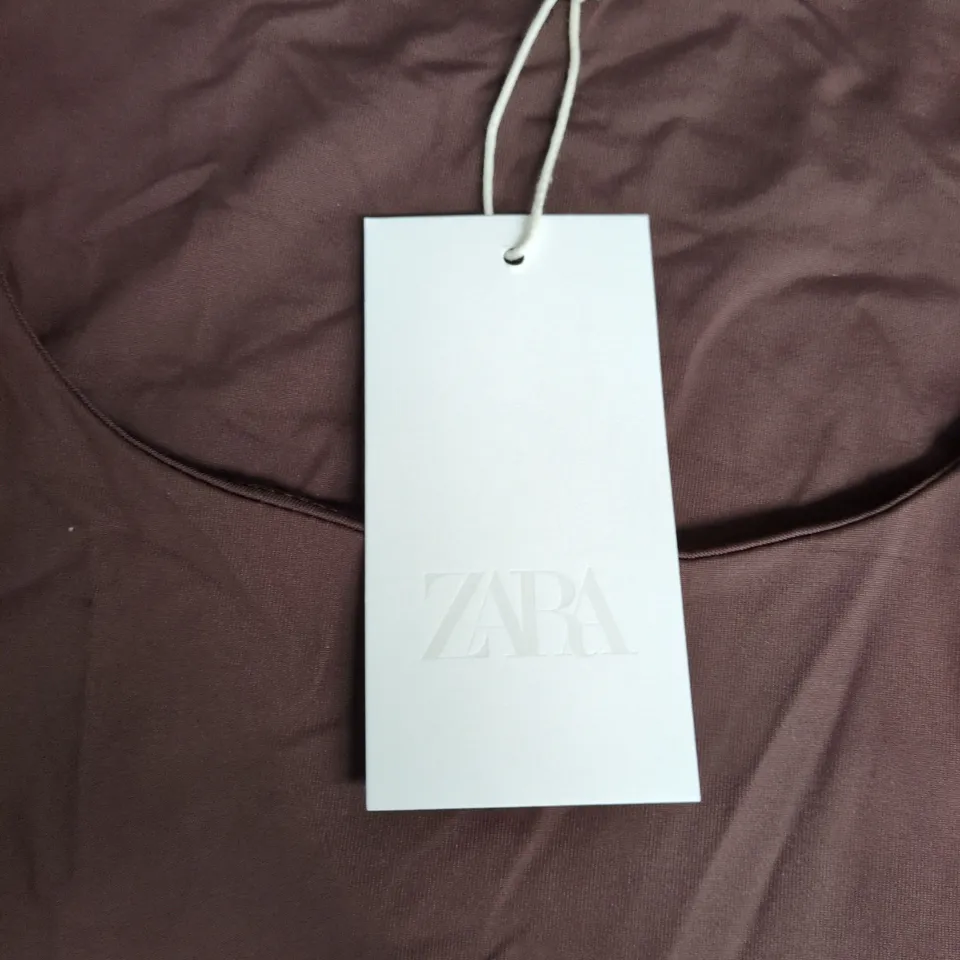 ZARA BURGUNDY SLEEVELESS TOP - TAG ATTACHED - SIZE S