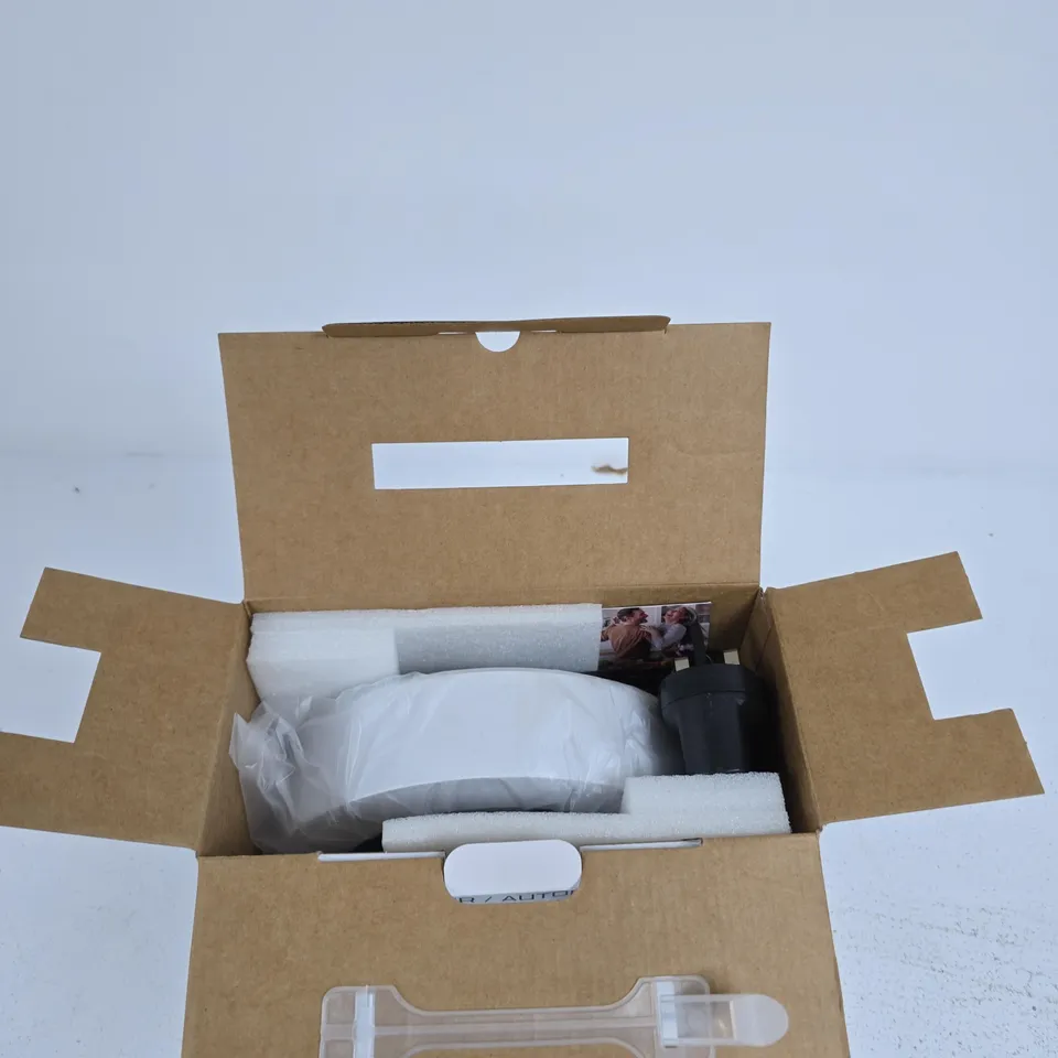 LEVITATING GLOBE 106MM DESK ORNAMENT - BOXED