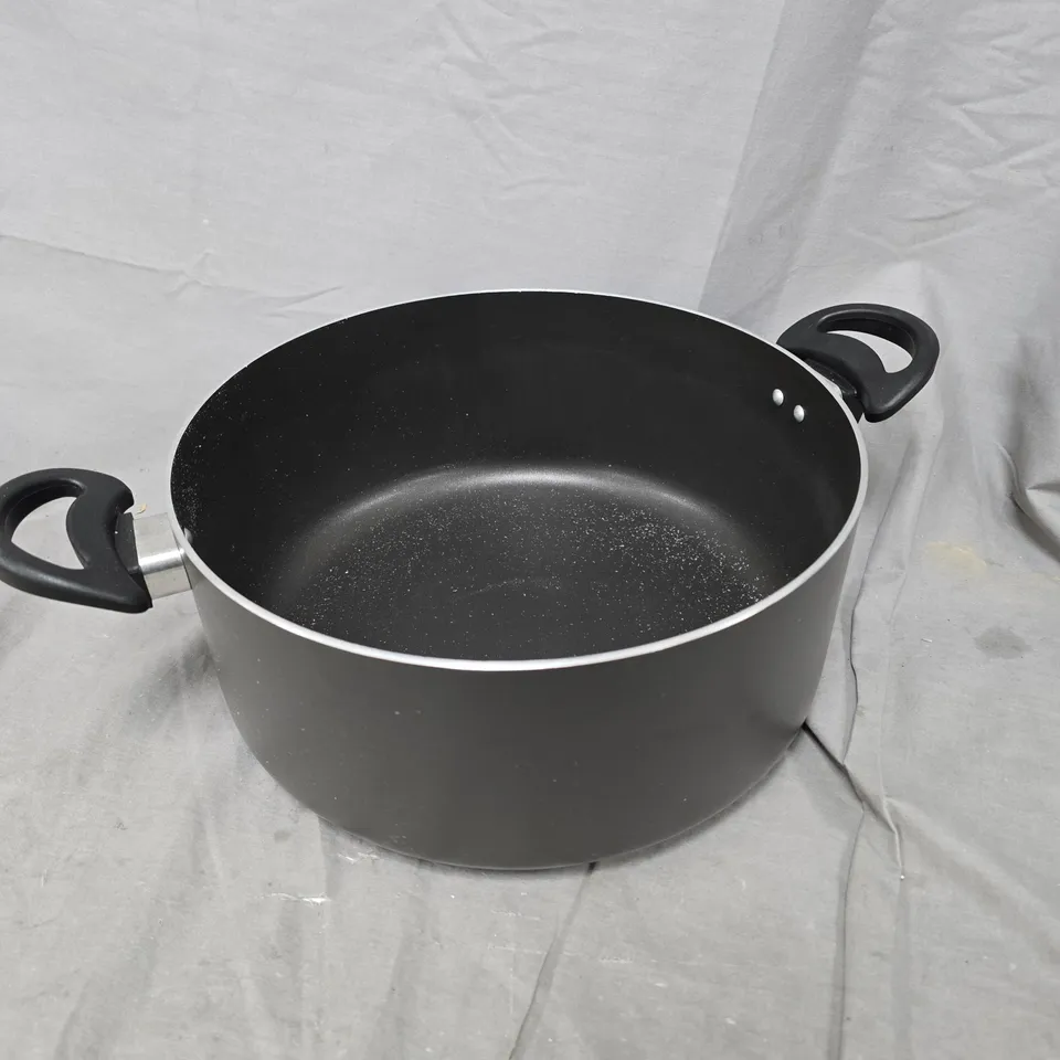 NON-STICK COOKING POT WITH TWO SIDE HANDLES
