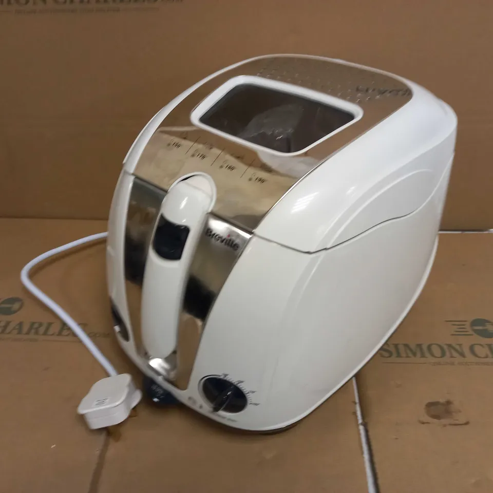 BREVILLE EASY CLEAN DIGITAL FRYER 