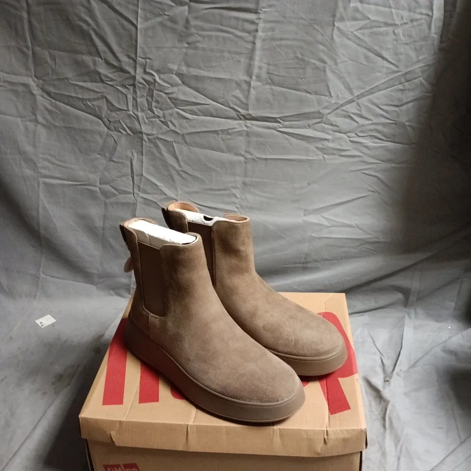 FITFLOP F-MODE SUEDE FLATFORM CHELSEA BOOTS – UK 7, MINKY GREY