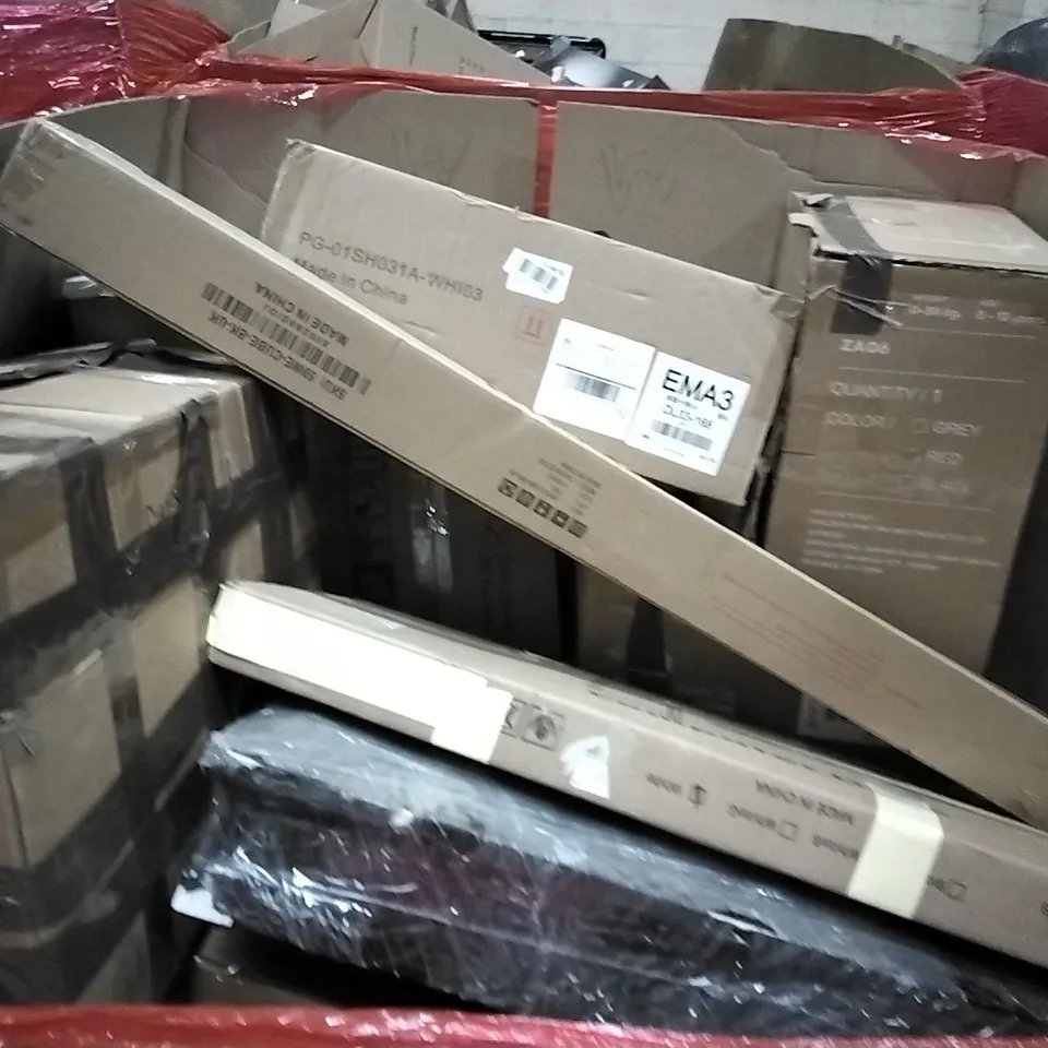 PALLET OF ASSORTED PRODUCTS AND HOUSEHOLD GOODS TO INCLUDE;FOAM TOILET SEAT RISER,STAINLESS STEEL CAT LITTER BOX,CHAIR MATT