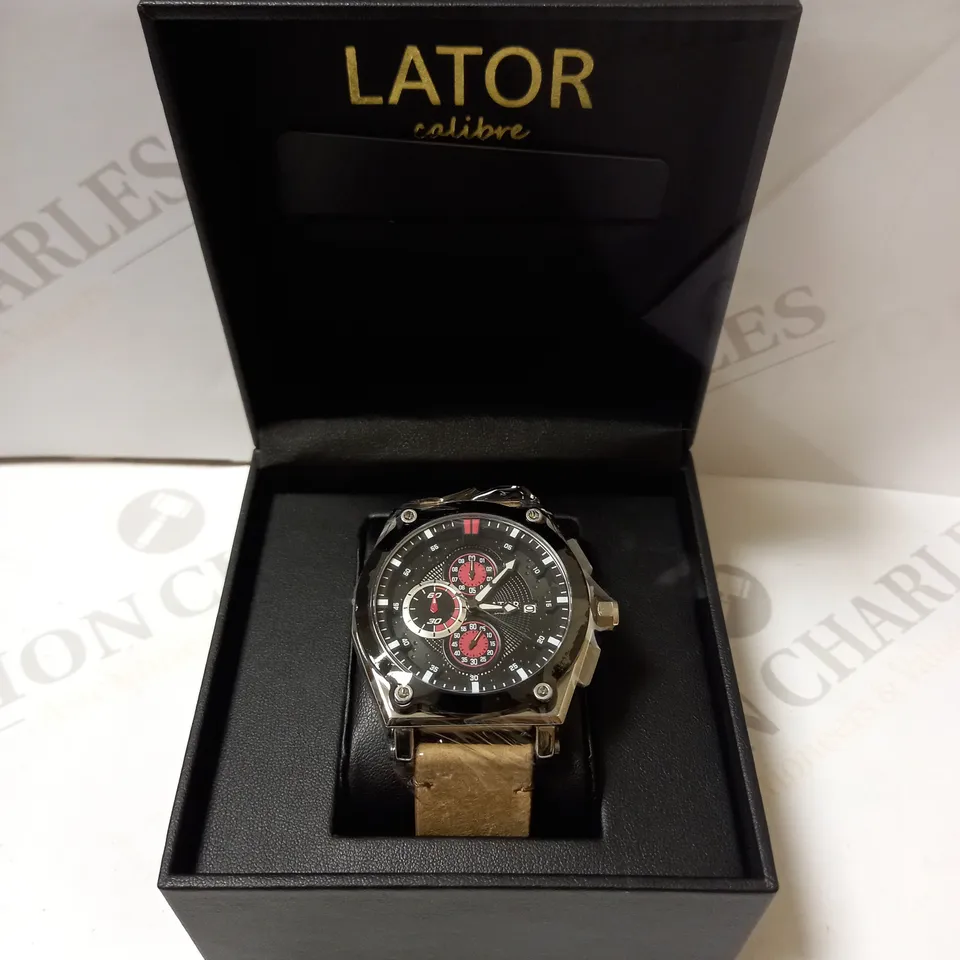 LATOR CALIBRE BLACK & RED TRIPLE DIAL SUEDE LEATHER STRAP WATCH RRP £635