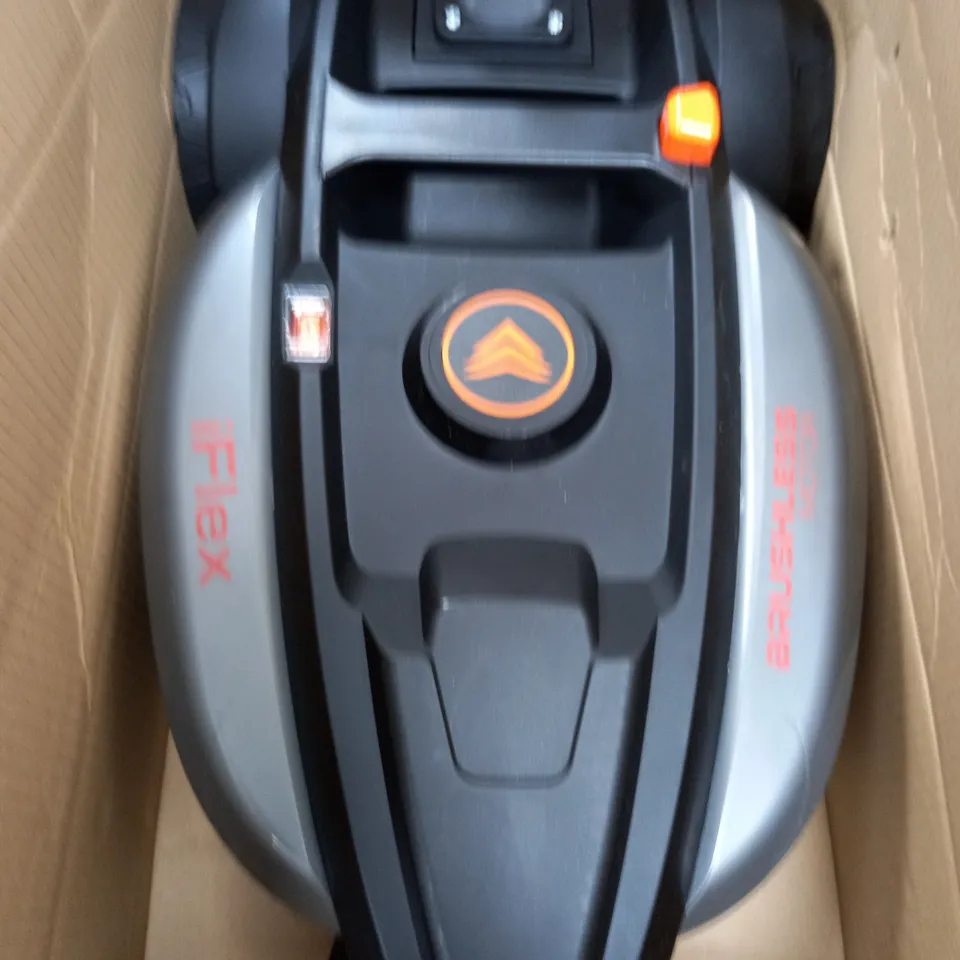 BOXED YARD FORCE IFLEX 12V MOWER & GRASS TRIMMER