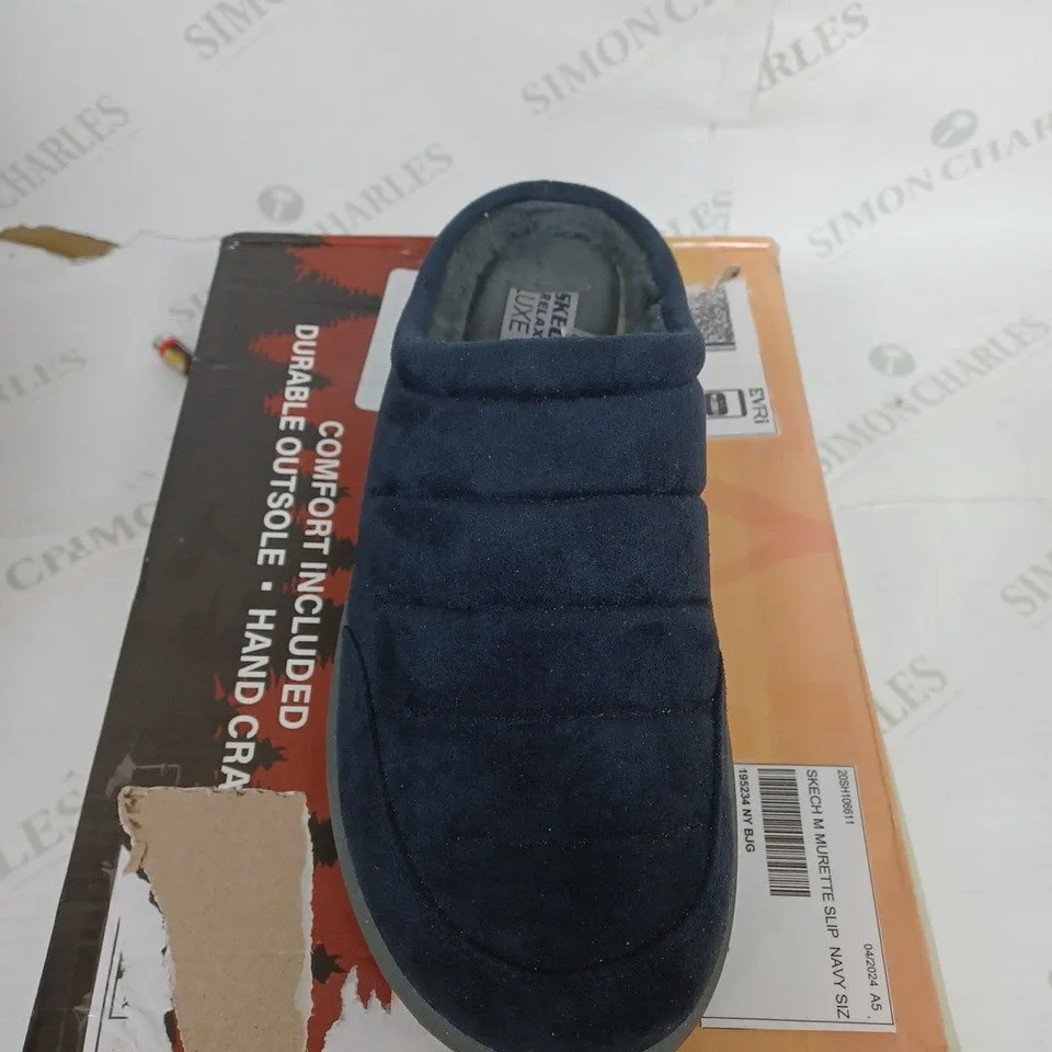 BOXED SKECHERS MURETTE SLIPPERS, NAVY - SIZE 8