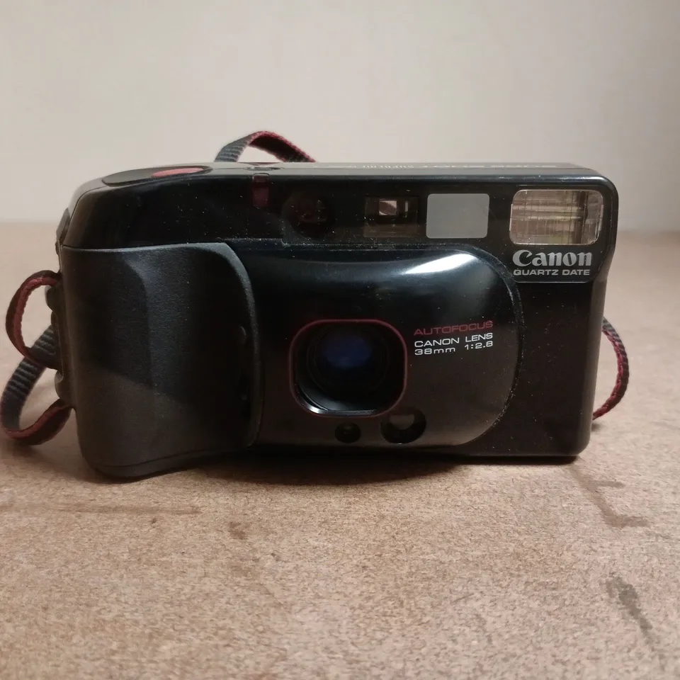 CANON SURE SHOT SUPREME QUARTZ DATE CAMERA