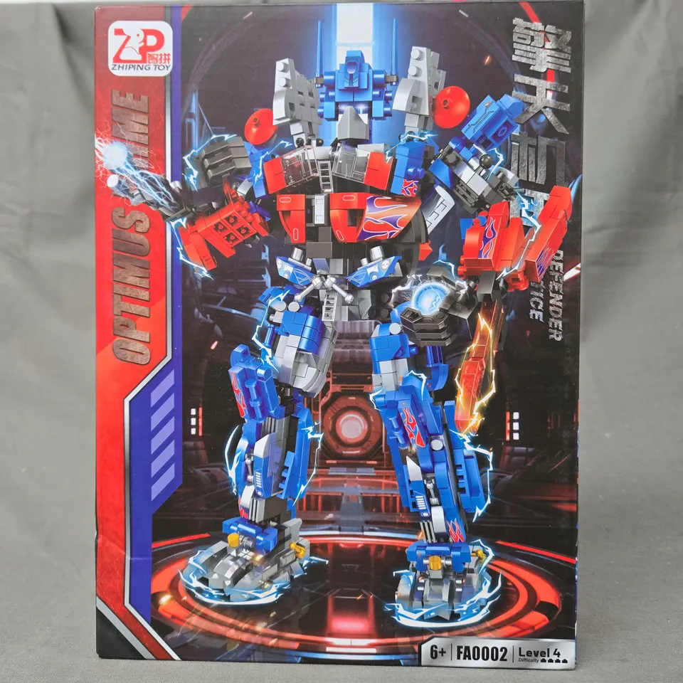 BOXED TRANSFORMERS DEFENDER JUSTICE OPTIMUS PRIME MODEL SET