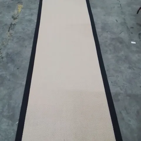 QUALITY DESIGNER AREA RUG - APPROXIMATELY 300X80CM