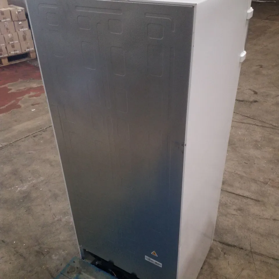 FRIDGEMASTER DOMESTIC WHITE FINISH FRIDGE