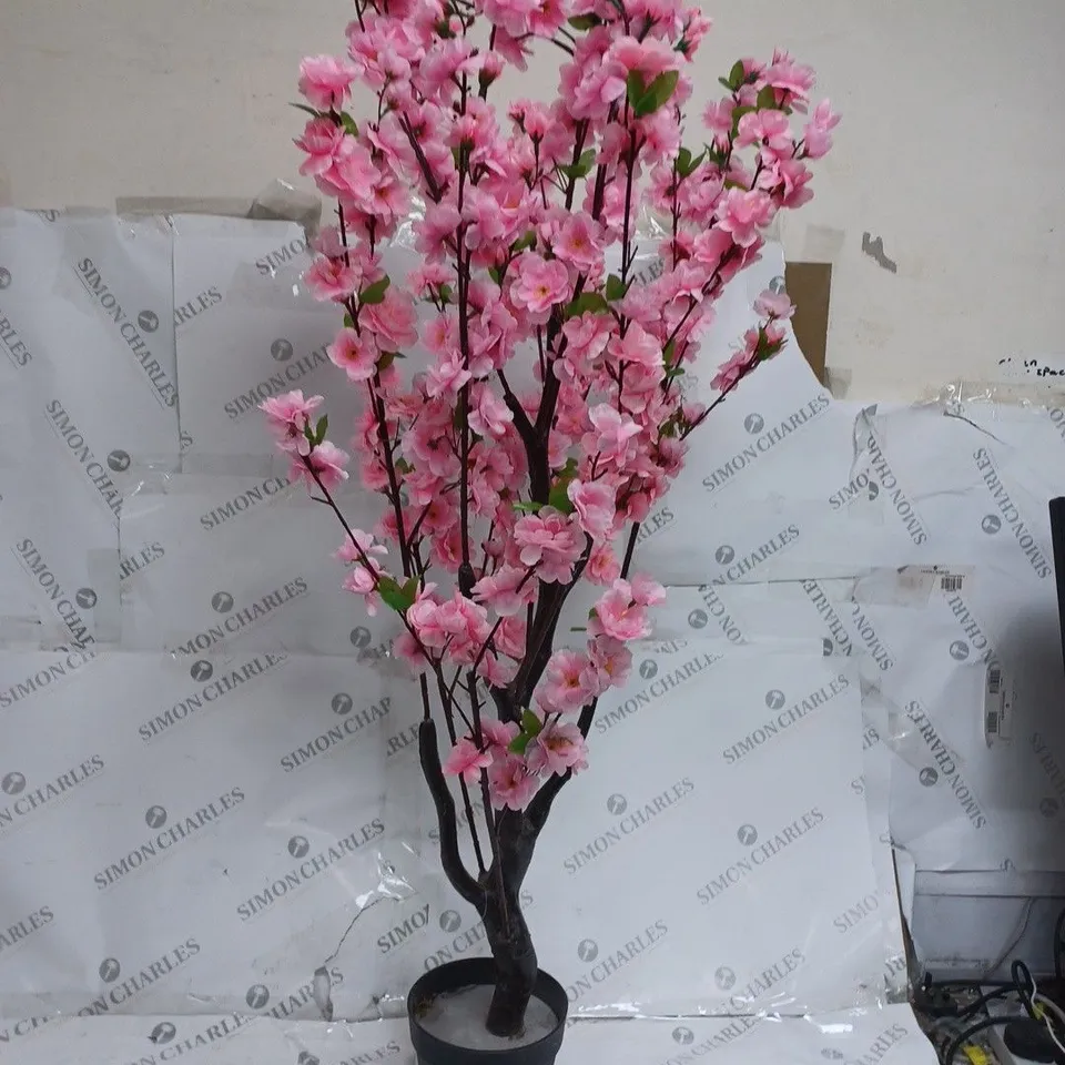 DECORATIVE CHERRY TREE - COLLECTION 