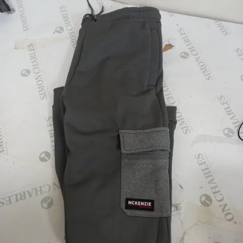 MCKENZIE TRACKSUIT BOTTOMS SIZE 13-15 YEARS