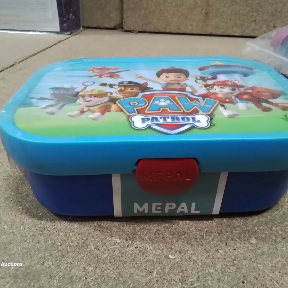 APPROXIMATELY 4 BRAND NEW BOXED ITEMS.