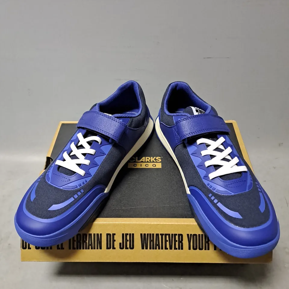 BOXED PAIR OF CLARKS CICA STAR FLEX Y TRAINERS IN BLUE COMBI SIZE 7 1/2