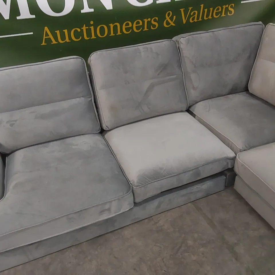 DESIGNER VELVET UPHOLSTERED CORNER SOFA 