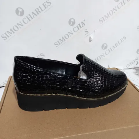 BOXED DUNE FLATFORM LOAFERS, BLACK CROCODILE - SIZE 3