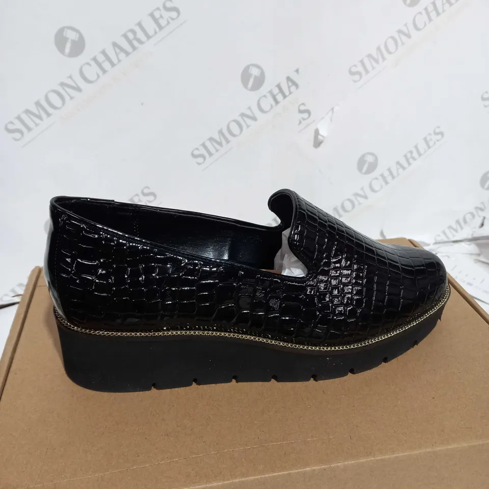 BOXED DUNE FLATFORM LOAFERS, BLACK CROCODILE - SIZE 3