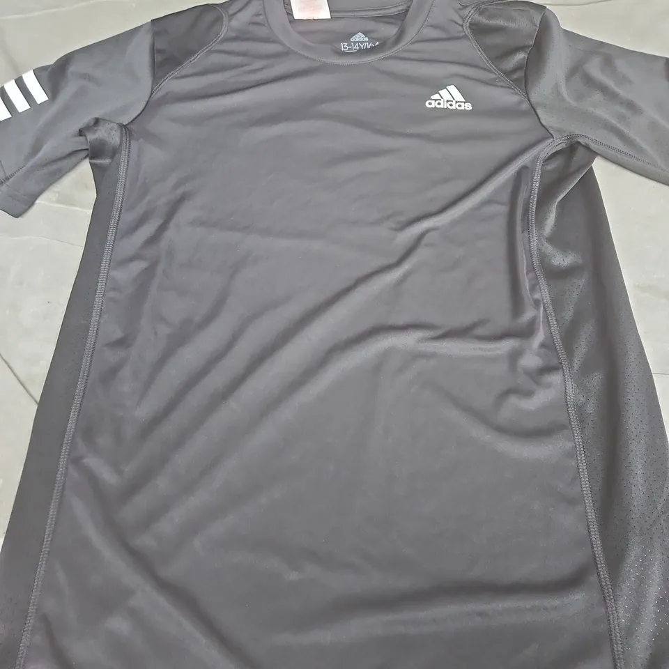 ADIDAS LOGO TEE - SIZE 13/14 YRS 