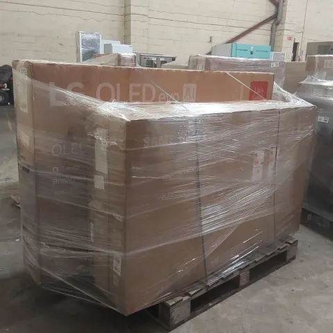 PALLET CONTAINING A LARGE QUANTITY OF ASSORTED DAMAGED TVs