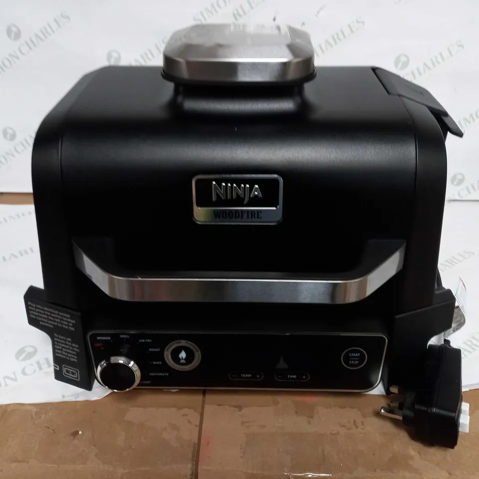 NINJA WOODFIRE ELECTRIC BBQ GRILL & SMOKER WITH AIR FRY FUNCTION OG701UKQ
