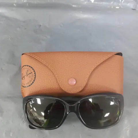 RAY-BAN JACKIE OHH SUNGLASSES - BLACK