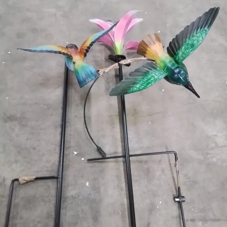 BOXED HOME2GARDEN HUMMINGBIRD WINDSPINNER
