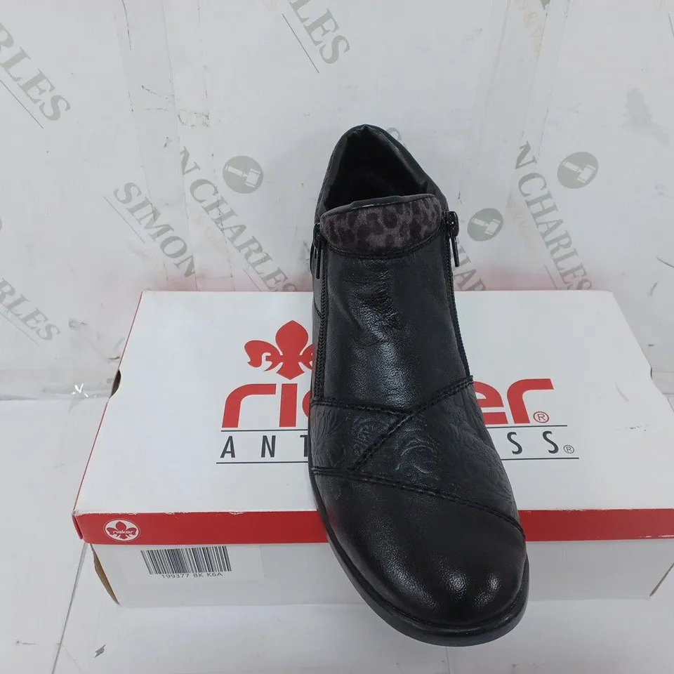 BOXED PAIR RIEKER LEATHER DOUBLE ZIP WATER RESISTANT BOOTS IN BLACK SIZE 6.5 