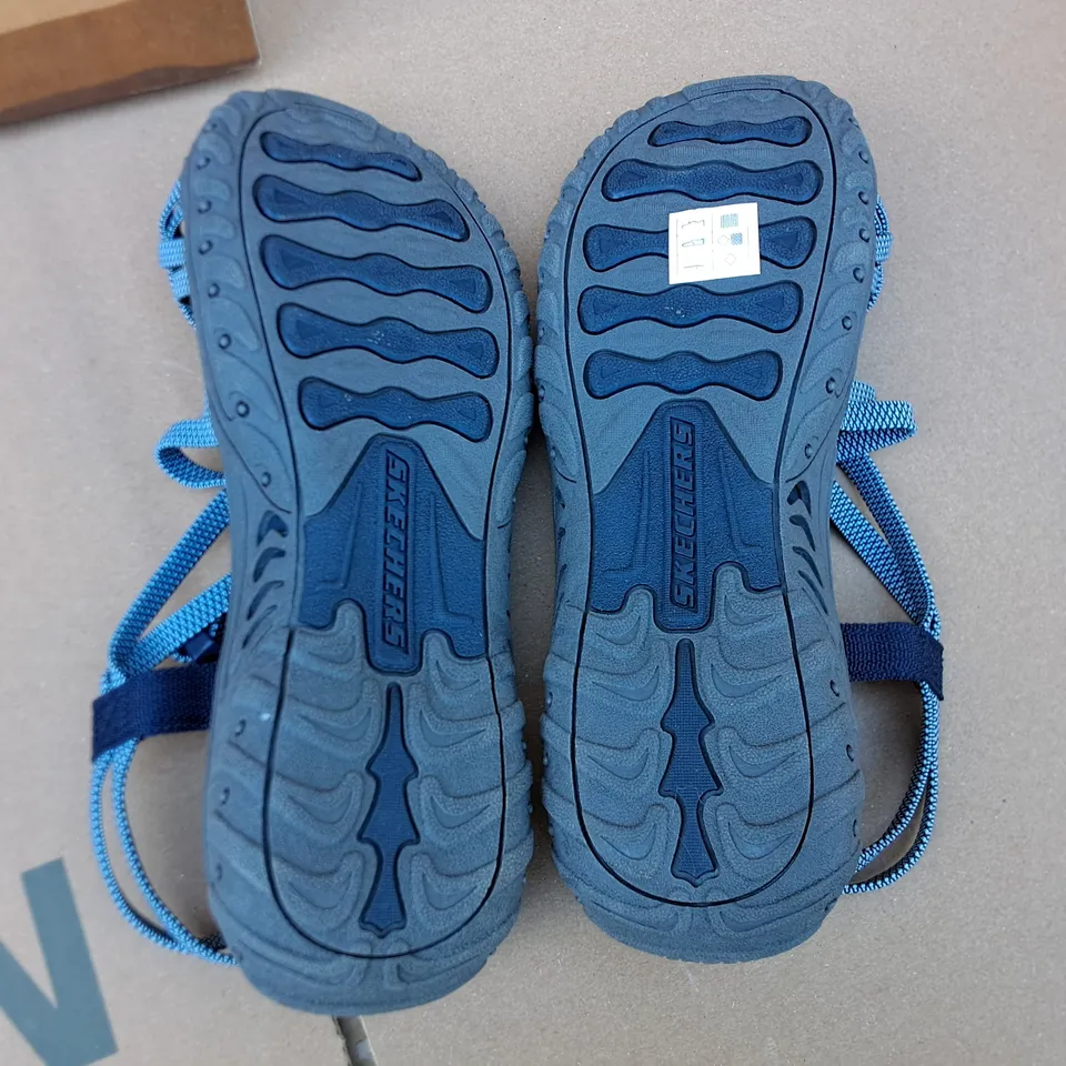 BOXED PAIR OF SKECHERS WOMENS GREY SANDALS - UK 6