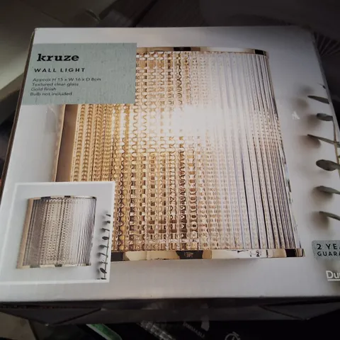 BOXED KRUZE WALL LIGHT β TEXTURED CLEAR GLASS, GOLD FINISH (DUNELM)