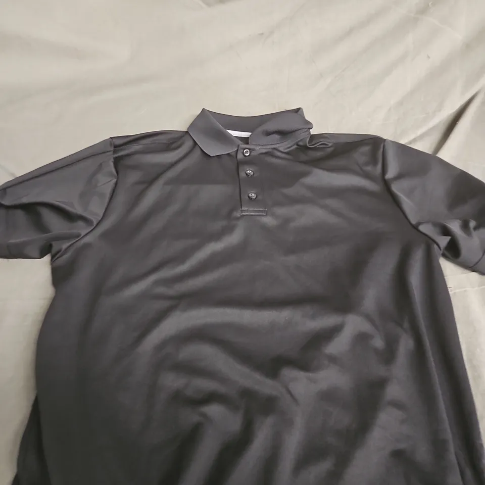 UNDER ARMOUR HEATGEAR LOOSE POLO SHIRT – MEN'S MEDIUM