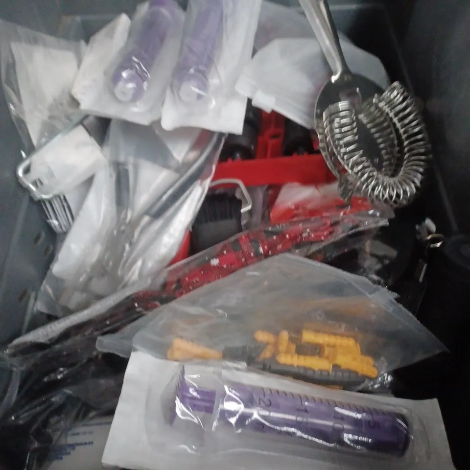 APPROXIMATELY 20 ASSORTED HOUSEHOLD ITEMS INCLUDING PASSPORT COVER , POCKET NOTE BOOK AND SCOTCH TAPE