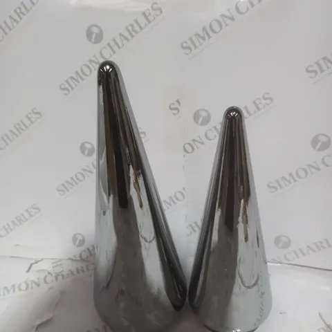 BOXED KELLY HOPPEN SET OF 2 INDOOR/OUTDOOR PRELIT GLASS DECOR - REFLECTIVE CONES