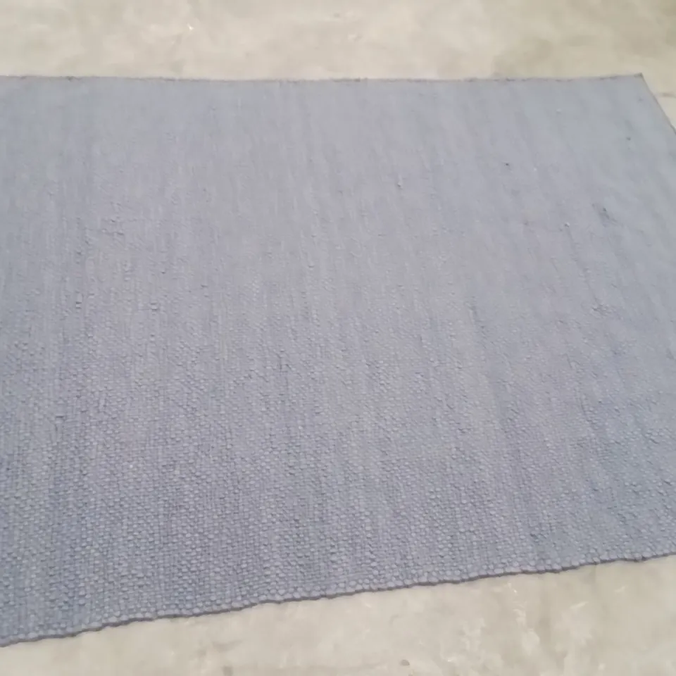 QUALITY DESIGNER AREA RUG - APPROXIMATELY 240X160CM