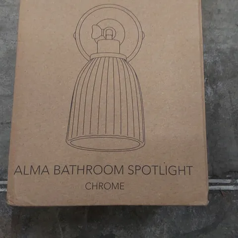 BOXED ALMA BATHROOM SPOTLIGHT