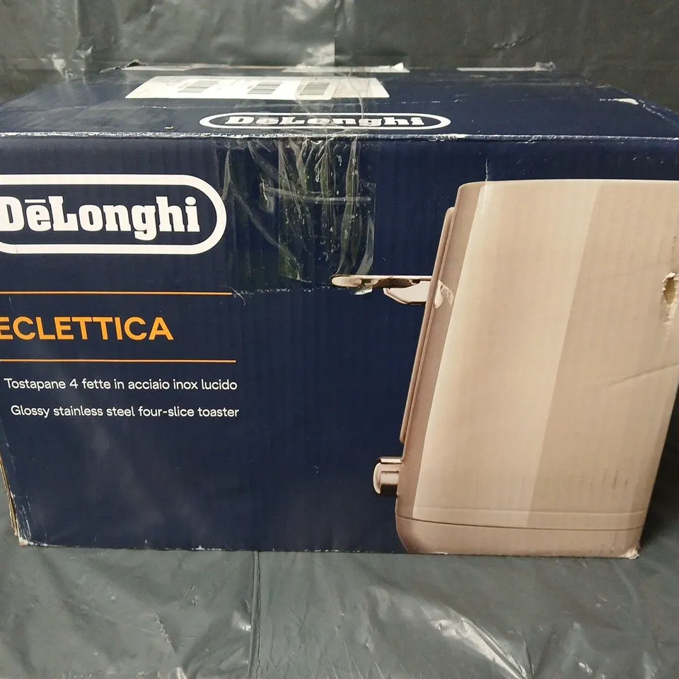 BOXED DELONGHI ECLETTICA 4-SLICE TOASTER