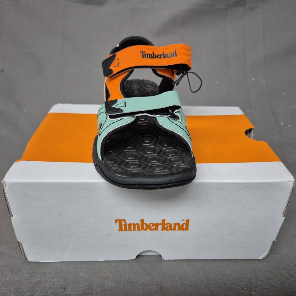 BOXED PAIR OF TIMBERLAND KID'S ADVENTURE SEEKER BACKSTRAP SANDALS IN ORANGE/MULTI UK SIZE 11