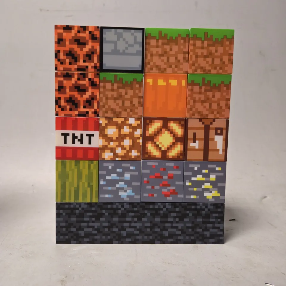 BOXED MOJANG MINECRAFT BLOCK BUILDING LIGHT