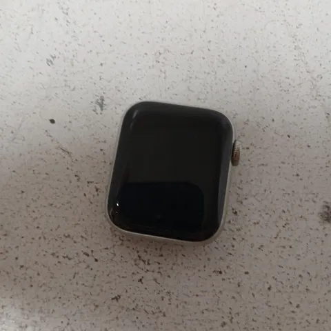 APPLE WATCH SERIES 6 40MM CELLULAR ALUMINIUM