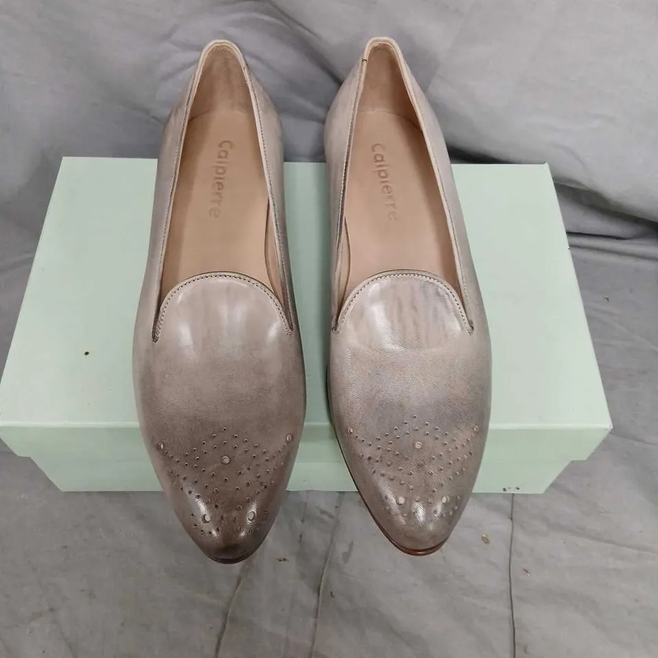 CALPIERRE TAUPE SUEDE LOAFERS – DL-73 (EU 39.5) WOMEN'S UK 6.5 