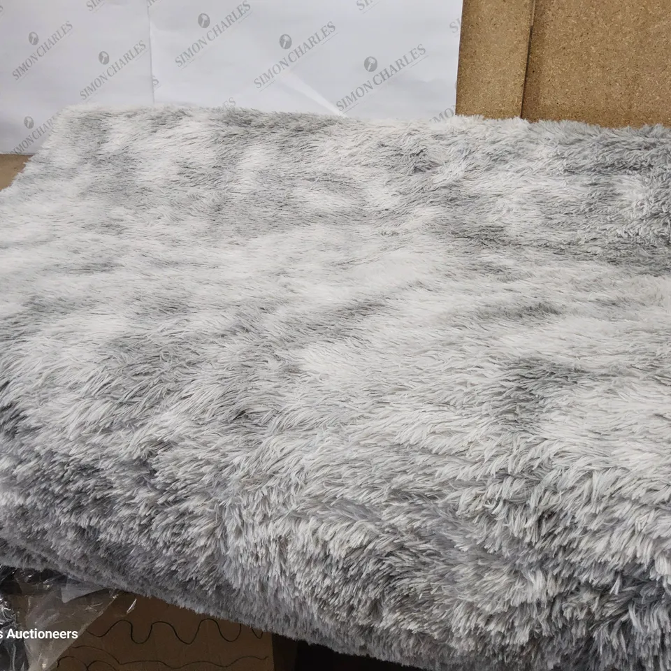 CHALANDRA SOLID COLOUR MACHINE WOVEN RUG 120 × 170