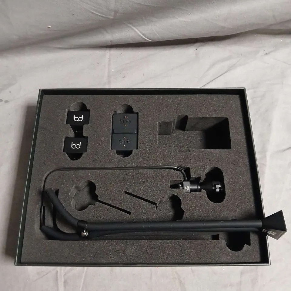 IGNIS 4 COUNTERBALANCING HEADLIGHT 