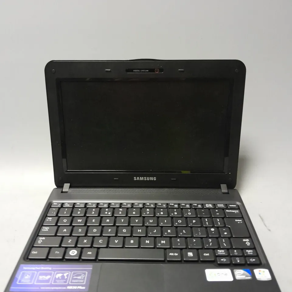 SAMSUNG NB30P 10 INCH ATOM N450 1.66GHZ