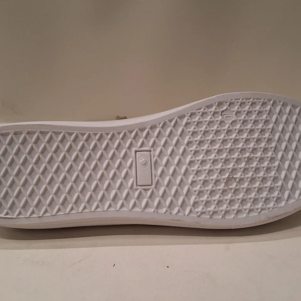 ORIGINAL PENGUIN SPARTON WHITE LEATHER SNEAKERS – UK 10 (EU 44)