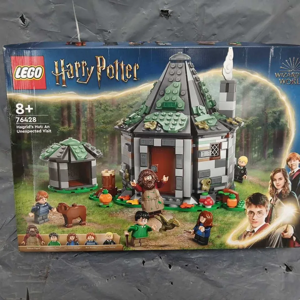 BOXED LEGO HARRY POTTER HAGRID’S HUT: AN UNEXPECTED VISIT 76428