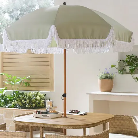 FRINGED PARASOL GREEN