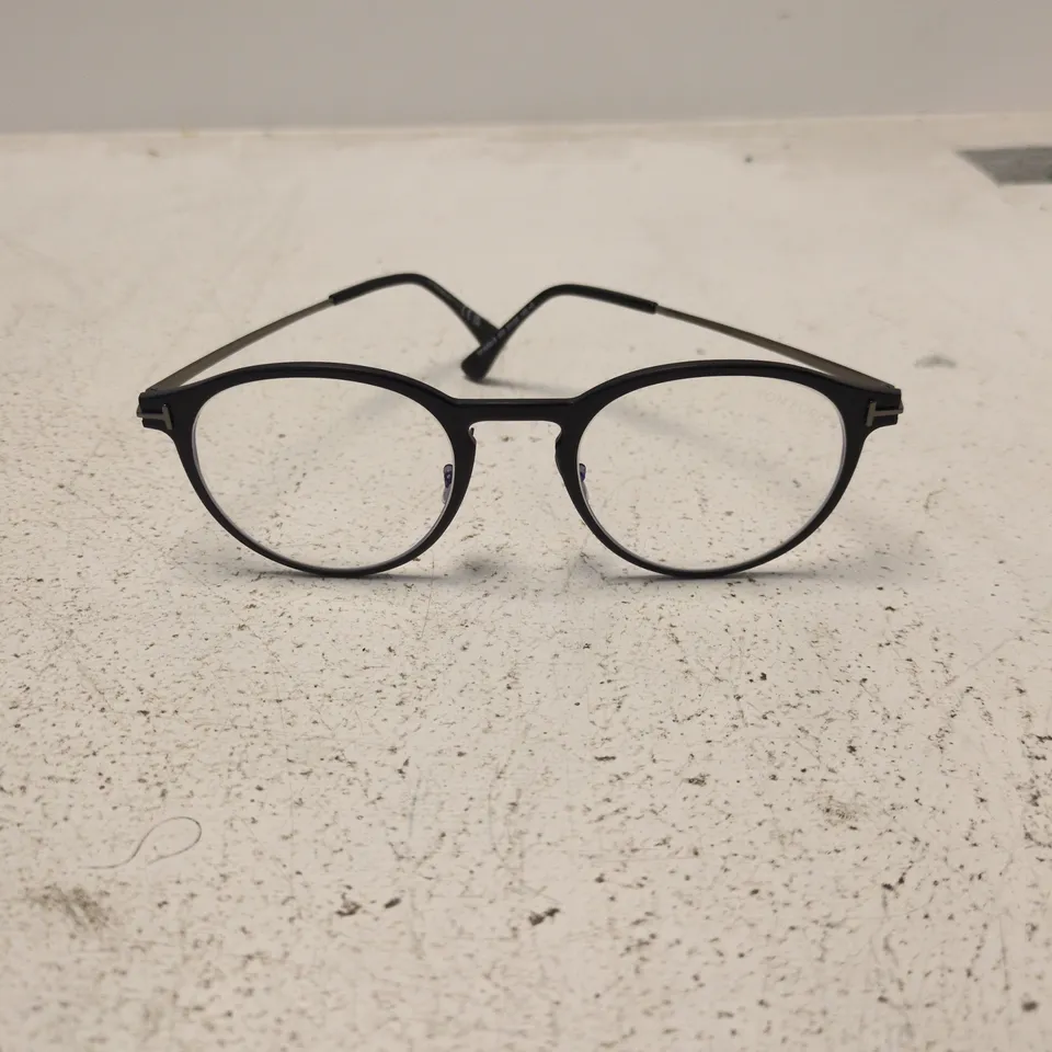 TOM FORD EYEWEAR – BLACK ROUND FRAME GLASSES, MADE IN ITALY