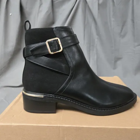 BUCKLE STRAP FLAT ANKLE BOOT - BLACK - SIZE 5