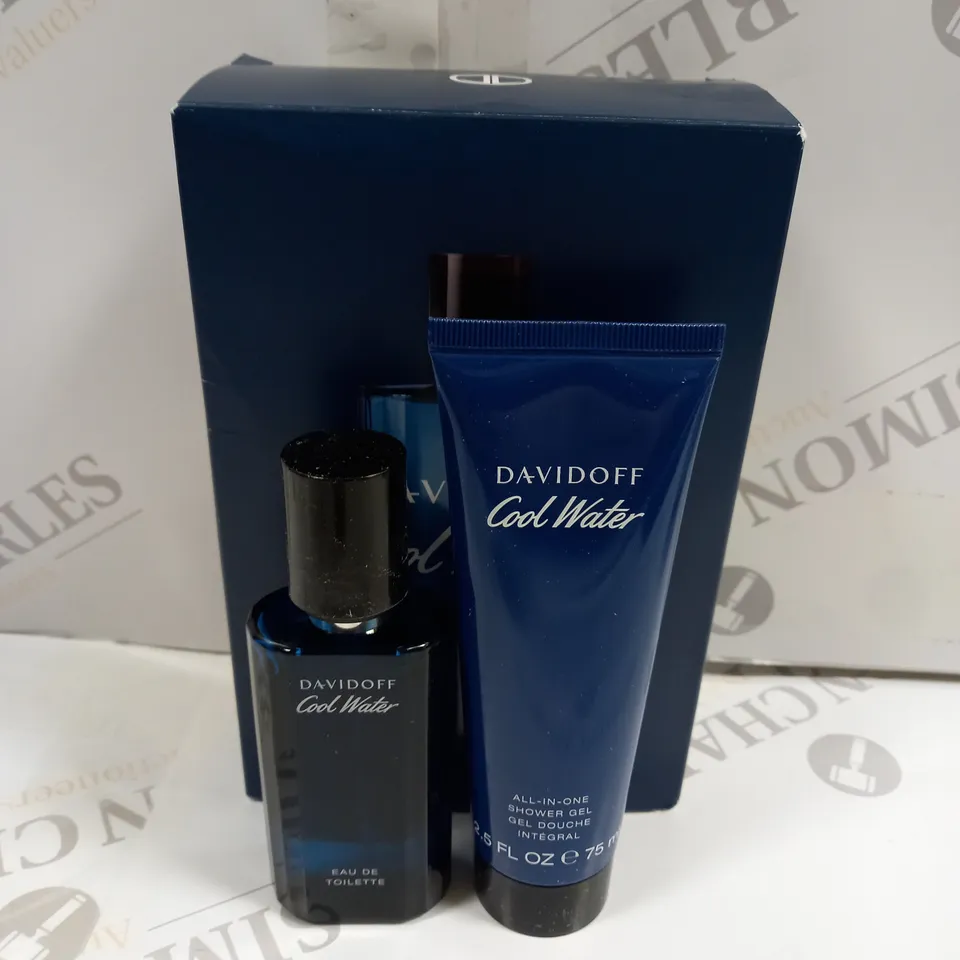 BOXED DAVIDOFF COOL WATER MENS EAU DE TOILETTE GIFT SET