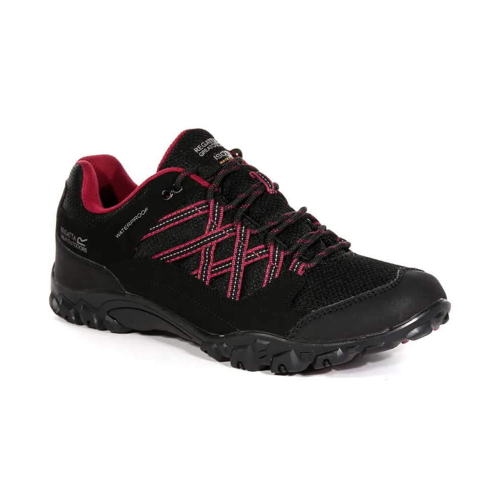 BRAND NEW REGATTA WOMEN'S EDGEPOINT III WATERPROOF LOW WALKING SHOES IN BLACK/BEAUJOLAIS SIZE UK 6.5