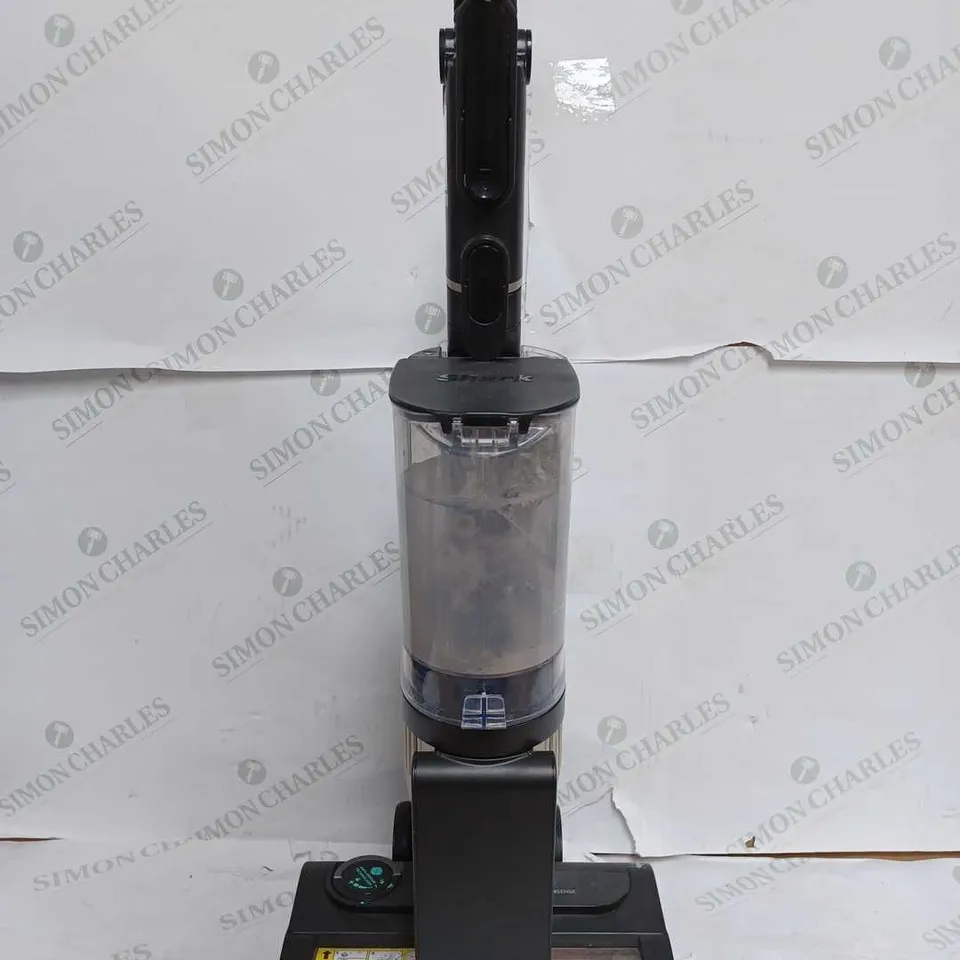 SHARK CORDLESS STICK VACUUM CLEANER PET PRO MODEL