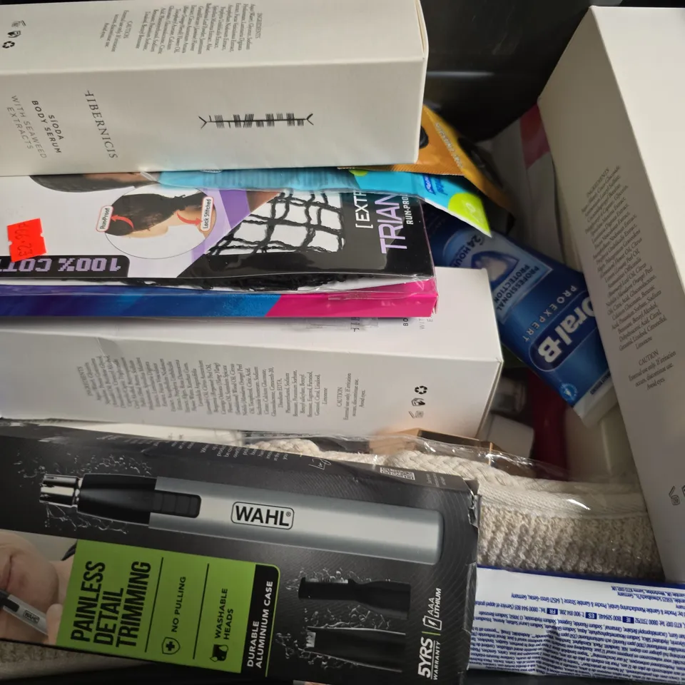 APPROXIMATELY 10 ASSORTED COSMETIC PRODUCTS TO INCLUDE ANIT-SNORING DEVICE, ORAL-B, ETC